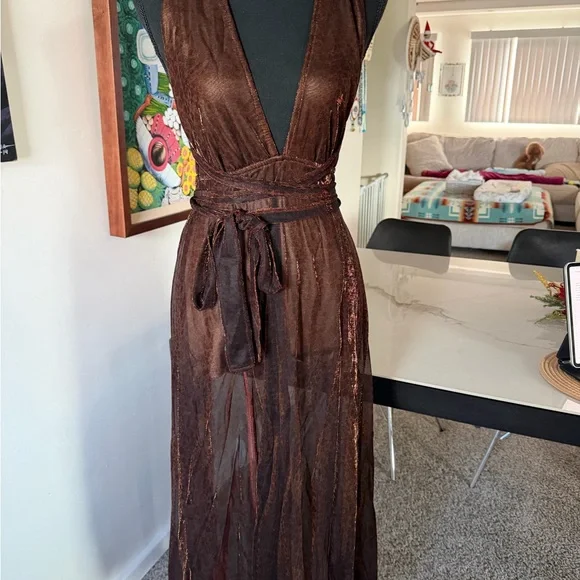 ELLA BELLA X HIRIE STAGE DRESS - Picture 4 of 5